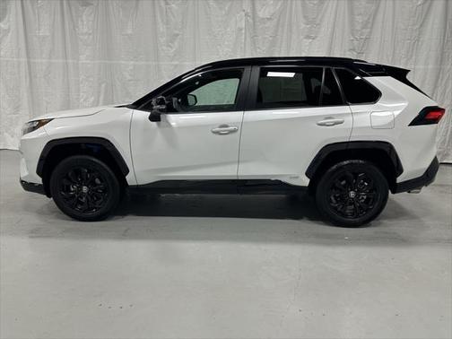 2024 Toyota RAV4 Hybrid SE