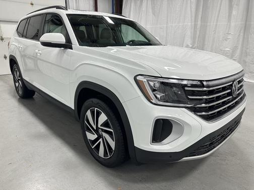 2025 Volkswagen Atlas 2.0T SE w/Technology 4MOTION