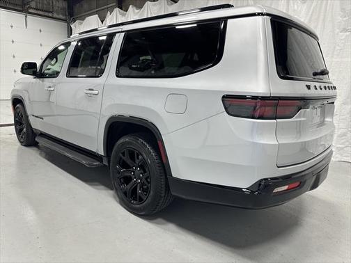 2024 Jeep Wagoneer L Series II Carbide 4x4