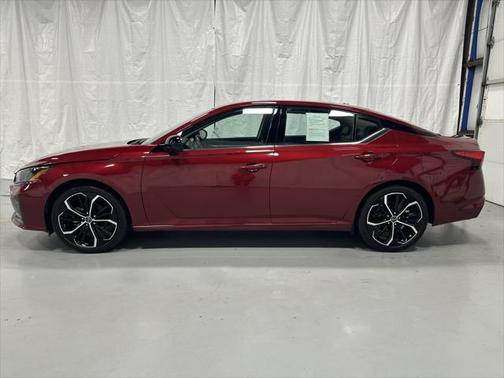 2024 Nissan Altima SR FWD