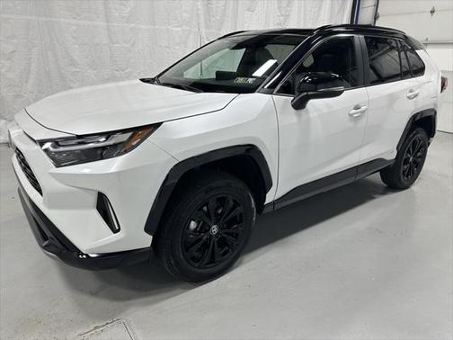 2024 Toyota RAV4 Hybrid SE