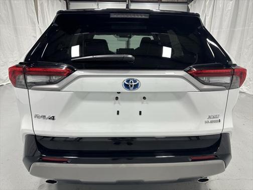 2024 Toyota RAV4 Hybrid SE