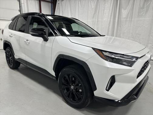 2024 Toyota RAV4 Hybrid SE