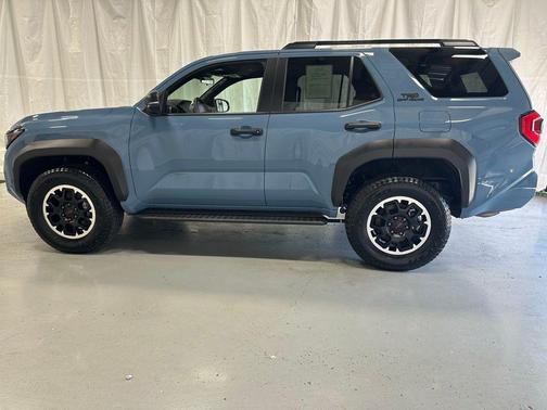 2025 Toyota 4Runner TRD Off Road