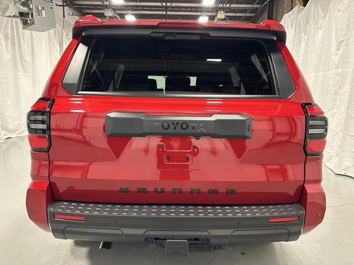 2025 Toyota 4Runner TRD Off Road