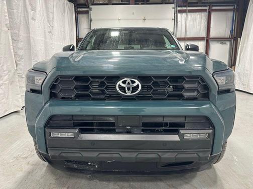 2025 Toyota 4Runner TRD Off Road