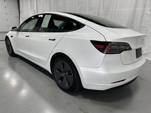 2023 Tesla Model 3 Standard Range