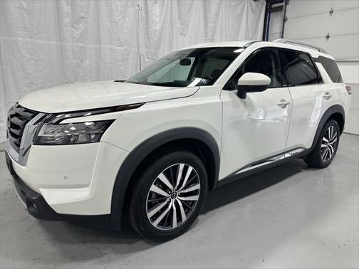 2022 Nissan Pathfinder Platinum 4WD