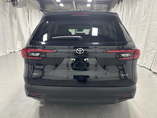 2025 Toyota Grand Highlander XLE