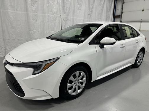 2025 Toyota Corolla Hybrid LE