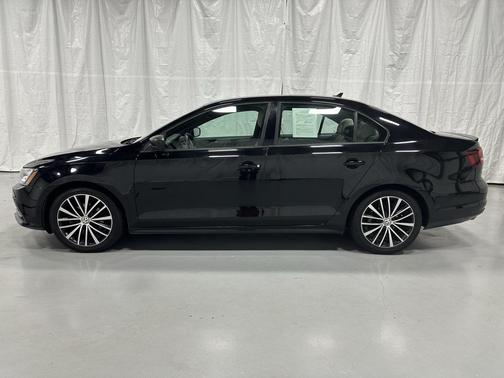 2016 Volkswagen Jetta 1.8T Sport
