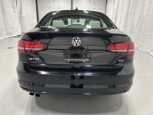 2016 Volkswagen Jetta 1.8T Sport