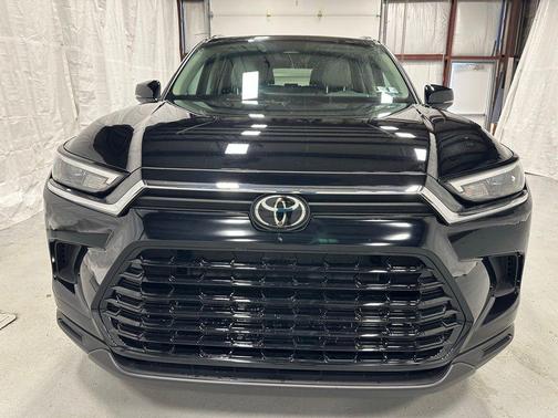 Midnight Black Metallic 2025 Toyota Grand Highlander XLE