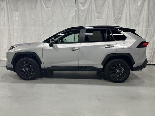 2024 Toyota RAV4 Hybrid SE