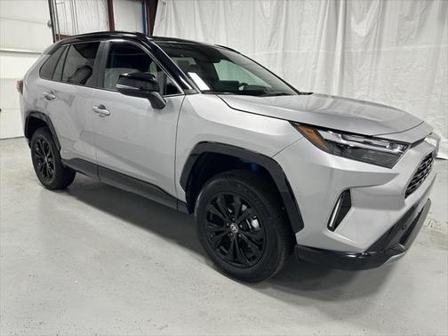 2024 Toyota RAV4 Hybrid SE