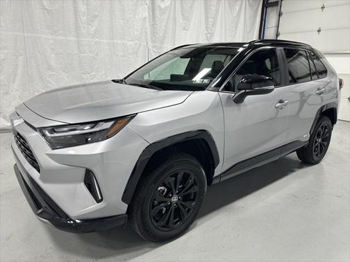2024 Toyota RAV4 Hybrid SE