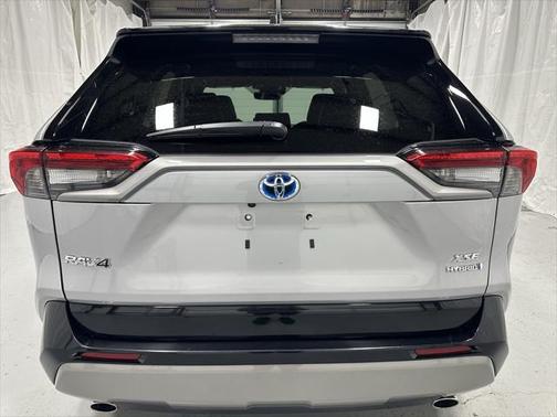 2024 Toyota RAV4 Hybrid SE