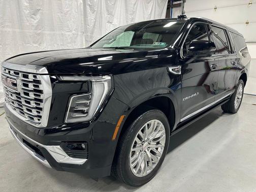 Onyx Black 2025 GMC Yukon XL Denali