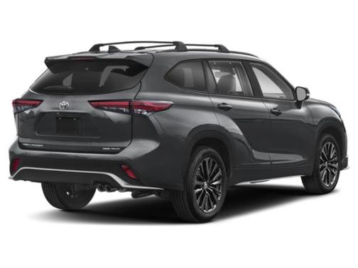 Magnetic Gray Metallic 2025 Toyota Highlander XSE
