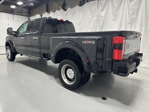 2023 Ford F-450 Platinum