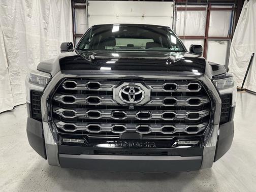 2025 Toyota Tundra Platinum