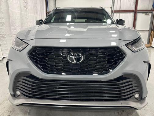 2025 Toyota Highlander XSE