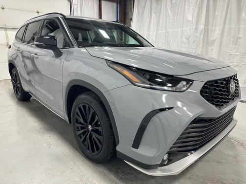 2025 Toyota Highlander XSE