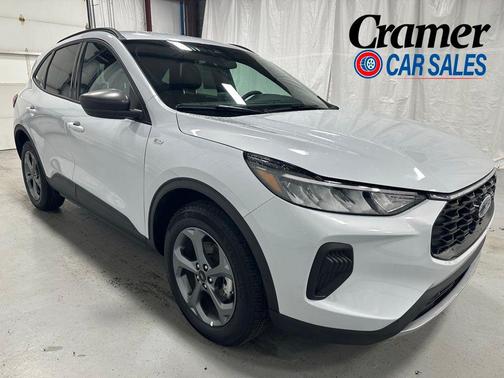 Space Silver Metallic 2025 Ford Escape ST-Line