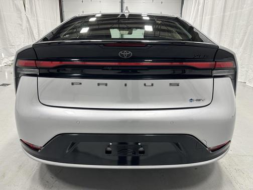 2025 Toyota Prius XLE