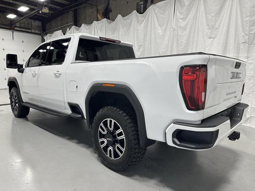 2022 GMC Sierra 2500 AT4