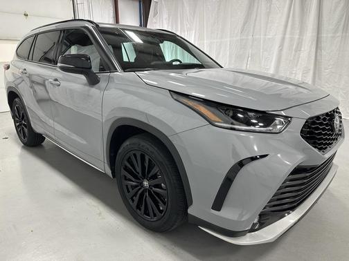2025 Toyota Highlander XSE