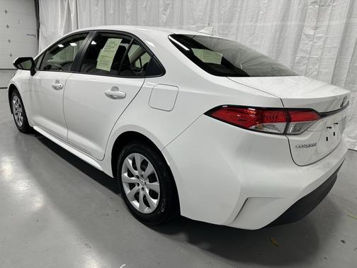 2025 Toyota Corolla Hybrid LE