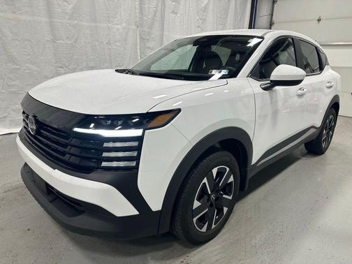Fresh Powder 2025 Nissan Kicks SV