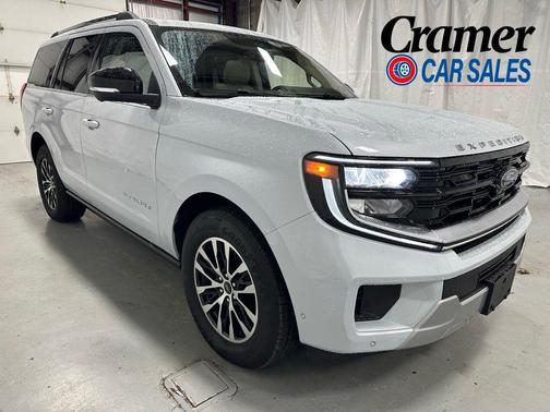 Space Silver Metallic 2025 Ford Expedition Platinum