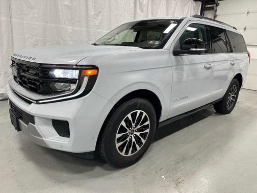 Space Silver Metallic 2025 Ford Expedition Platinum