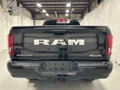 2026 RAM 2500 Laramie Crew Cab 4x4 6'4' Box