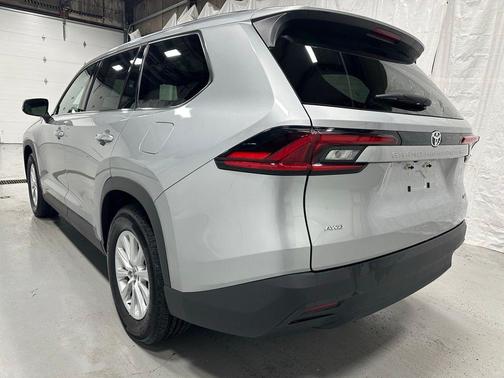 Celestial Silver Metallic 2025 Toyota Grand Highlander XLE