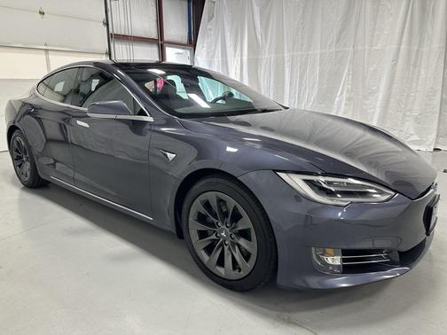 2020 Tesla Model S Long Range Plus