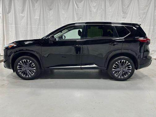 Super Black 2026 Nissan Rogue Platinum
