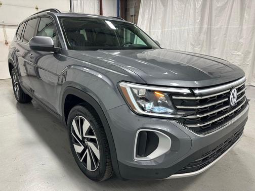 2025 Volkswagen Atlas 2.0T SE w/Technology 4MOTION