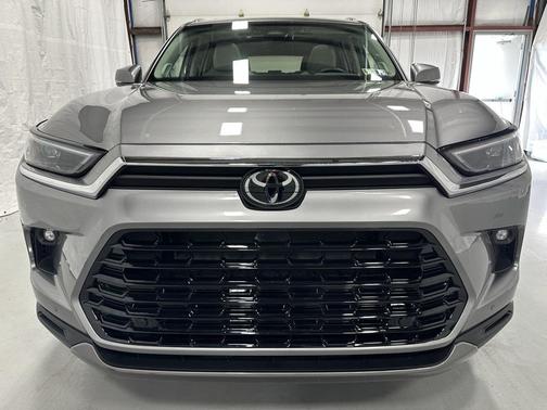 2025 Toyota Grand Highlander Limited