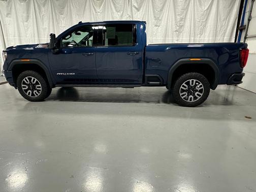 2022 GMC Sierra 2500 AT4