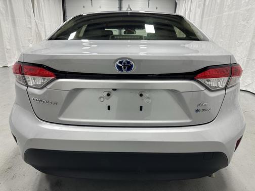 2025 Toyota Corolla Hybrid LE