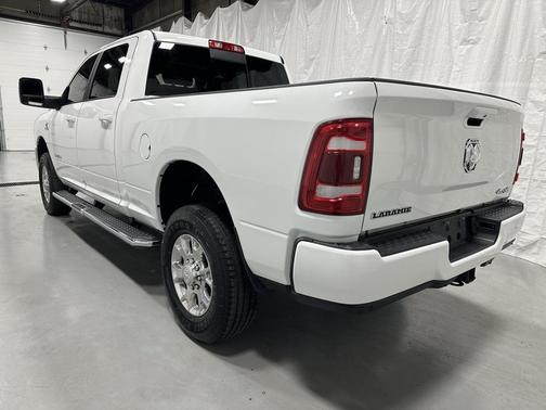 2024 RAM 2500 Laramie Crew Cab 4x4 6'4' Box