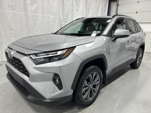2025 Toyota RAV4 Hybrid XLE Premium