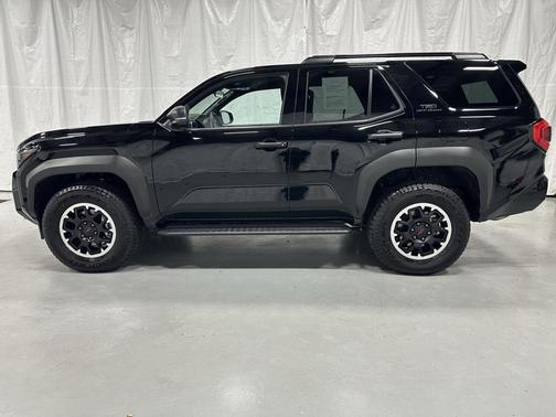2025 Toyota 4Runner TRD Off Road