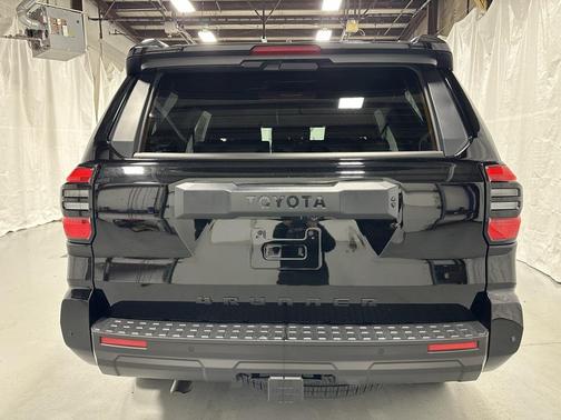 2025 Toyota 4Runner TRD Off Road