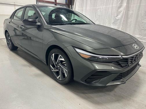 2025 Hyundai ELANTRA Sport