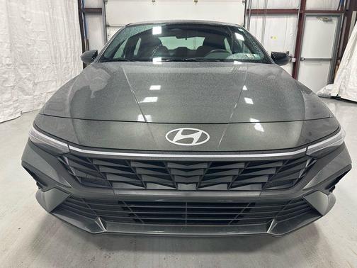 2025 Hyundai ELANTRA Sport