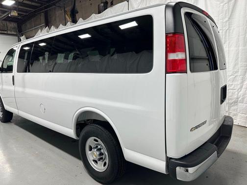 Summit White 2025 Chevrolet Express 3500 RWD 3500 Extended Wheelbase LT